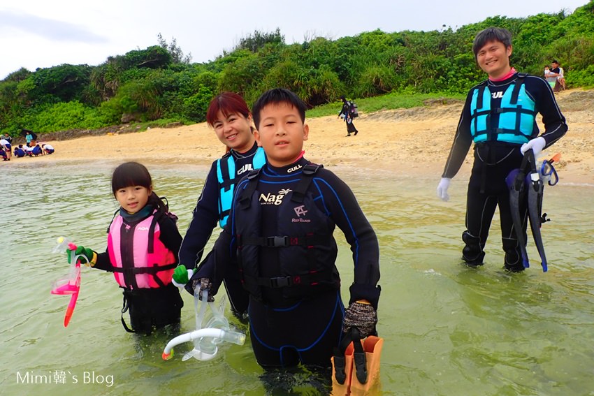 【沖繩浮潛推薦】沖繩青之洞窟(藍洞)親子浮潛初體驗，有專業教練，６歲就能玩
