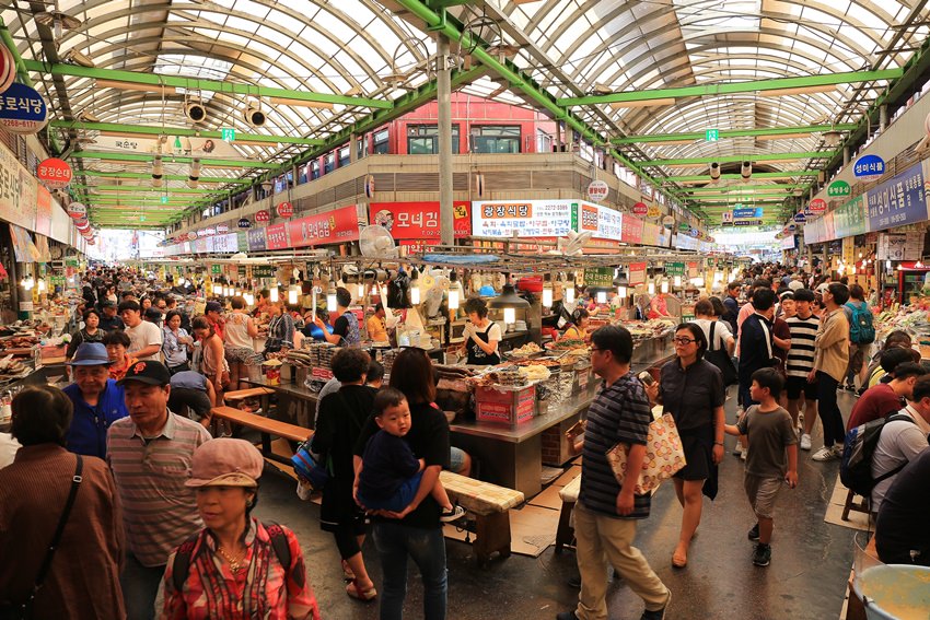【韓國首爾】廣藏市場必吃美食＆交通攻略！綠豆煎餅、生章魚、麻藥紫菜飯捲超人氣