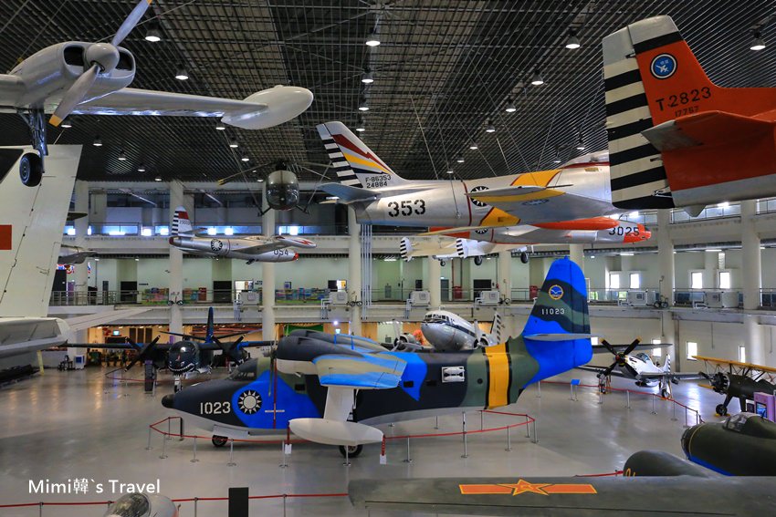 【高雄岡山景點】航空教育展示館：超大停機棚退役戰機炸彈飛彈全展出，航空迷必訪