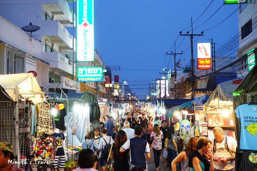【華欣一日遊】華欣夜市 Chatchai Night Market：現烤大龍蝦好過癮，交通／必吃美食分享