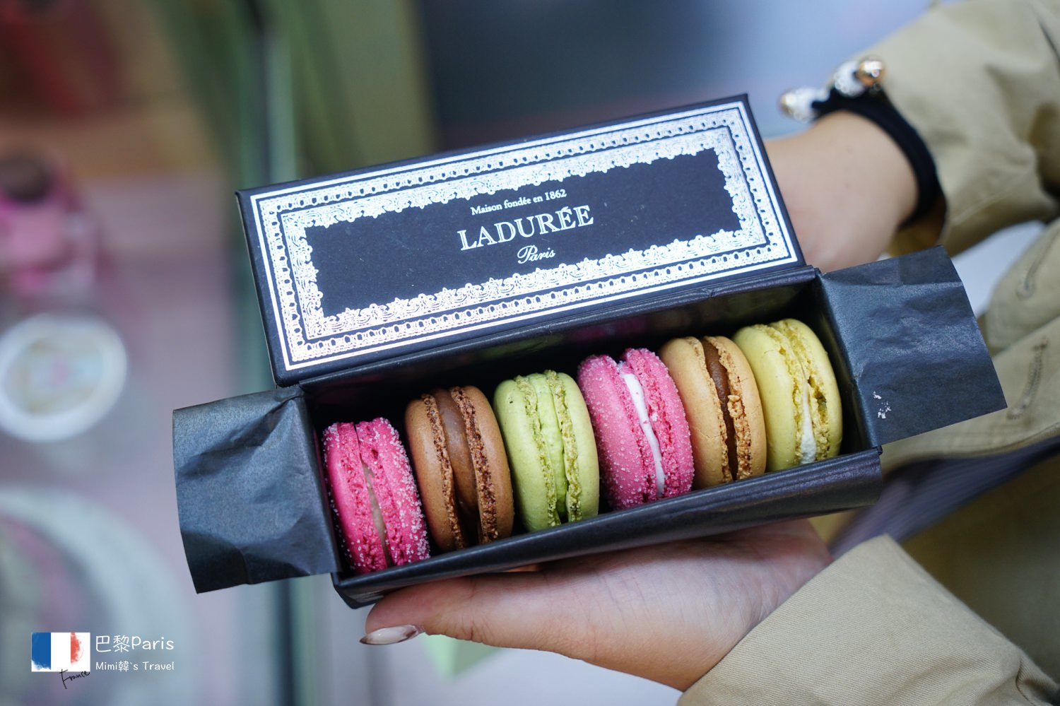 【巴黎馬卡龍】Laduree香榭大道分店：法國馬卡龍百年名店朝聖！超多口味選擇。