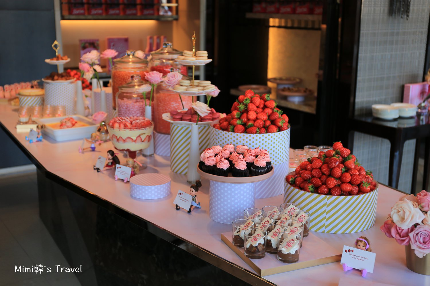 【首爾】JW萬豪酒店草莓吃到飽：The Lounge草莓甜點專賣，冬季限定美食粉嫩超夢幻