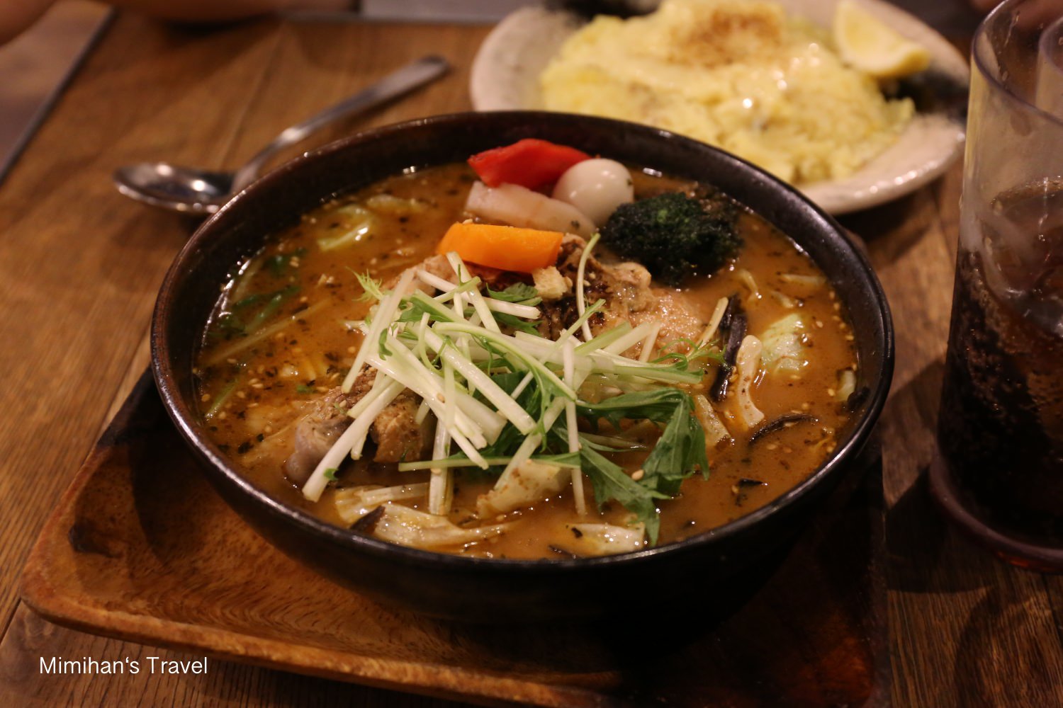 【北海道札幌】GARAKU Soup Curry：貍小路排隊美食，推薦必吃美味湯咖哩! - Mimi韓の旅遊生活