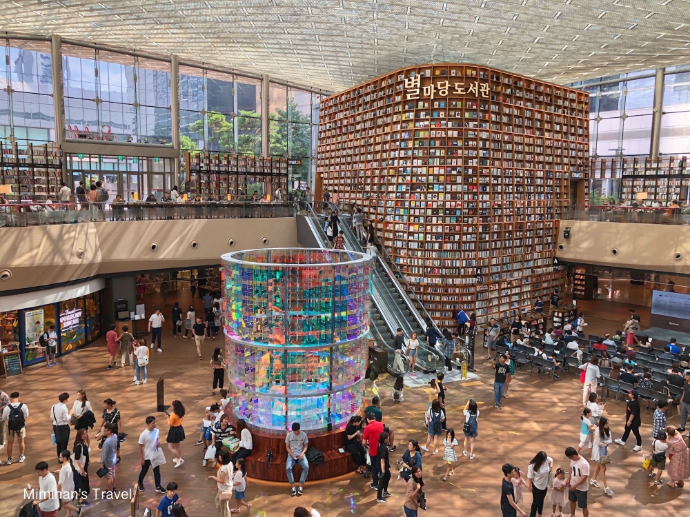 【首爾景點】星空圖書館：Coex Mall 巨大書牆浪漫IG打卡點超吸睛！