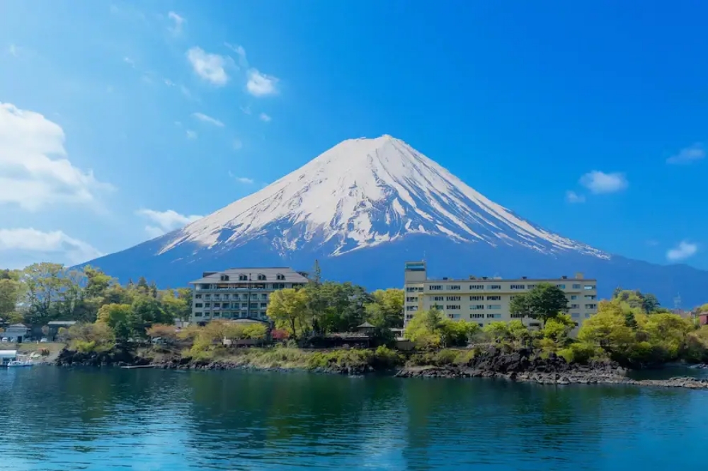 【2024河口湖住宿】16間河口湖飯店推薦，泡溫泉看富士山最優選！