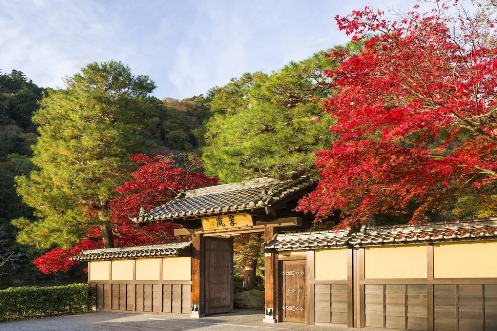 【2025京都嵐山住宿】6間京都嵐山溫泉飯店推薦，沉浸竹林美景與靜謐時光！