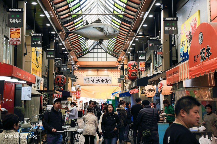 大阪｜黑門市場：大阪自由行必吃景點攻略，海鮮、豆乳、關東煮…191家商店美食隨妳買。